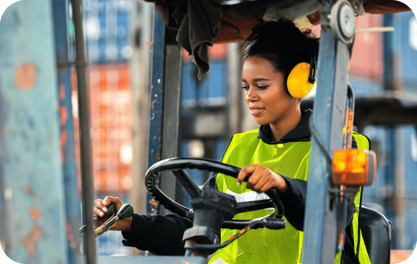 woman-drinving-forklift